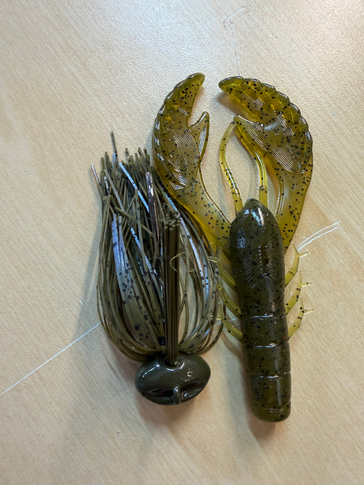 Ledge Hammer™ Football Jig + color matched Craw